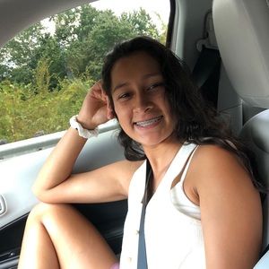 Meet your Posher, Stephanie